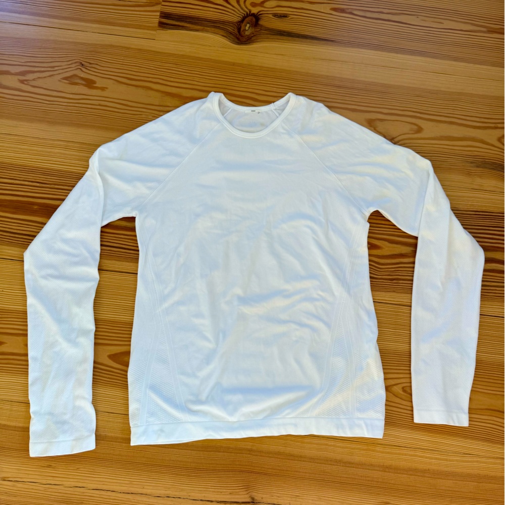 Athleta Girls White XL (14/16) Great Condition Top